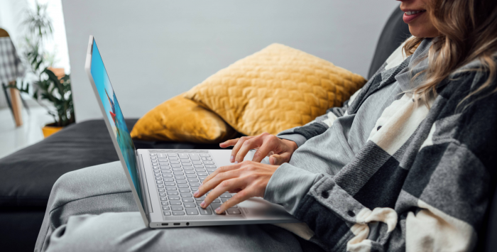 Lenovo Yoga Slim 7 Carbon (Bild: Lenovo)